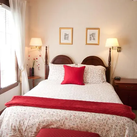 Homestead House B&B-2